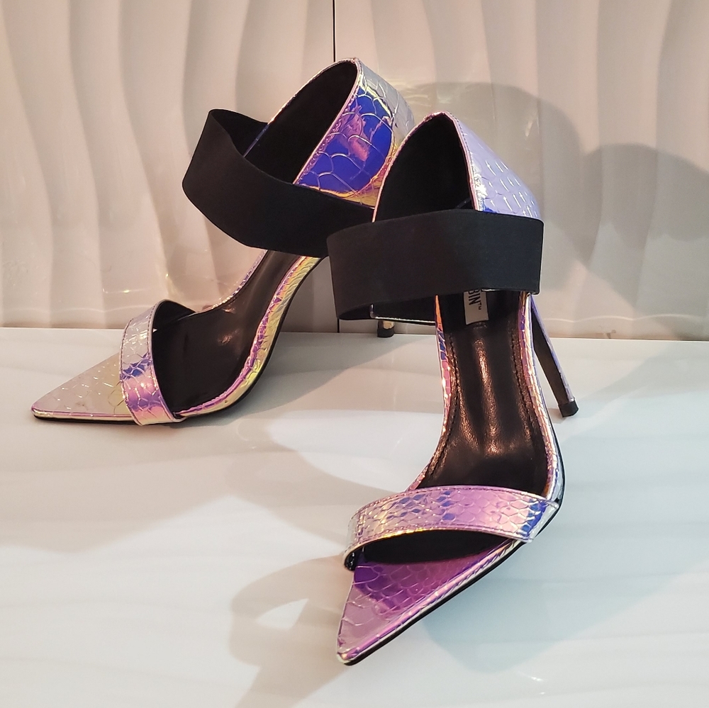 Cape Robbin Heels